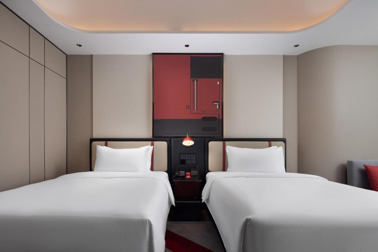 Hotel Radisson Red Guangzhou South Railway Station Extérieur photo