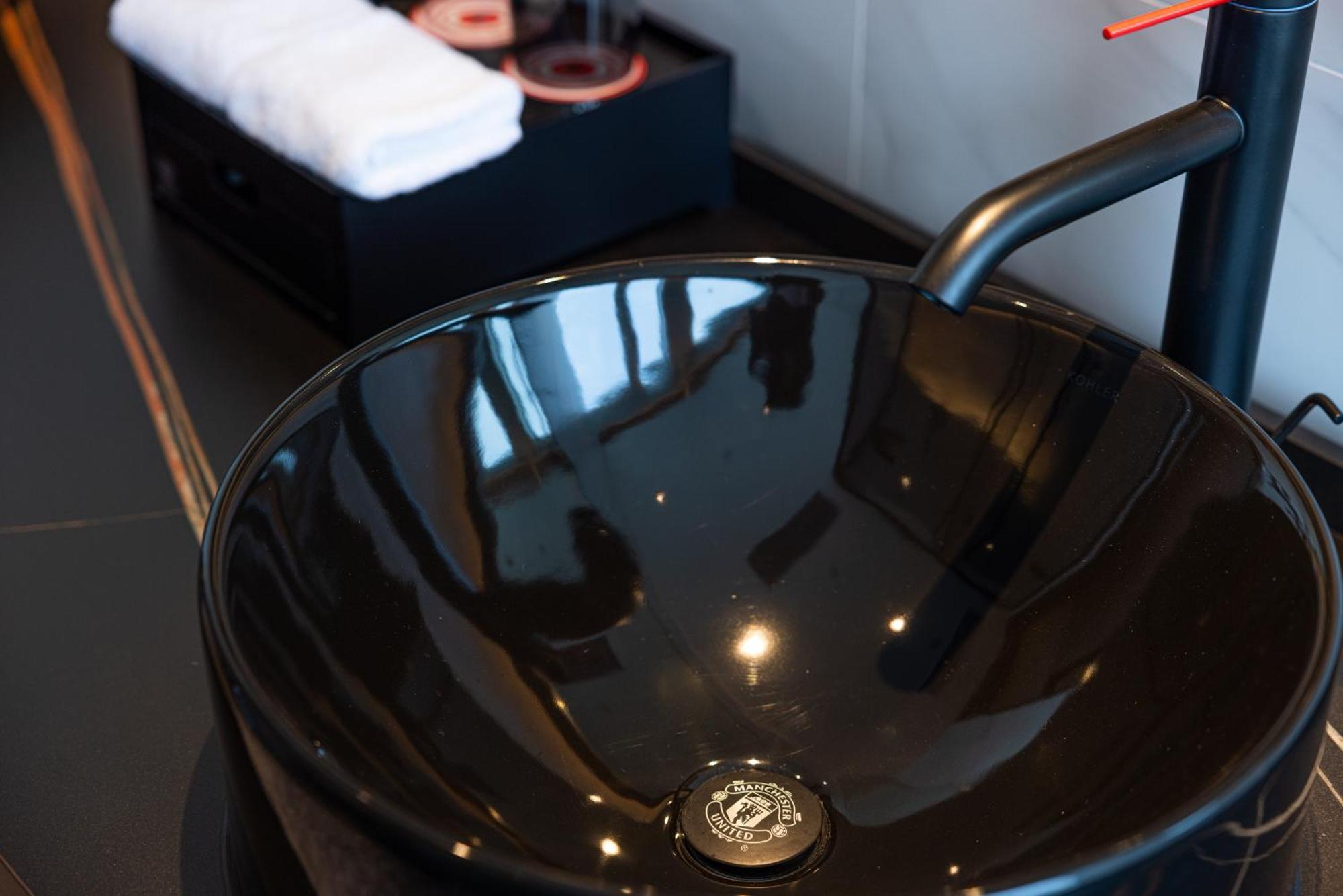 Hotel Radisson Red Guangzhou South Railway Station Extérieur photo